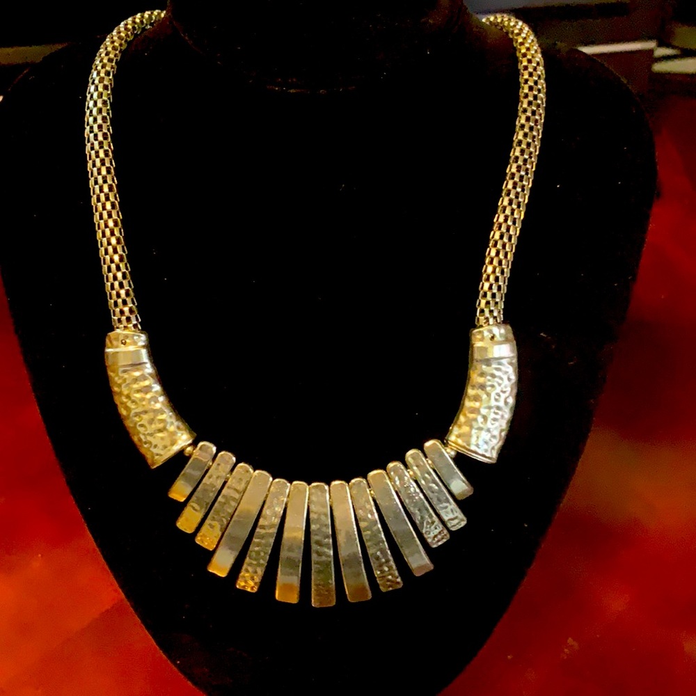 Beautiful silver “Statement” necklace